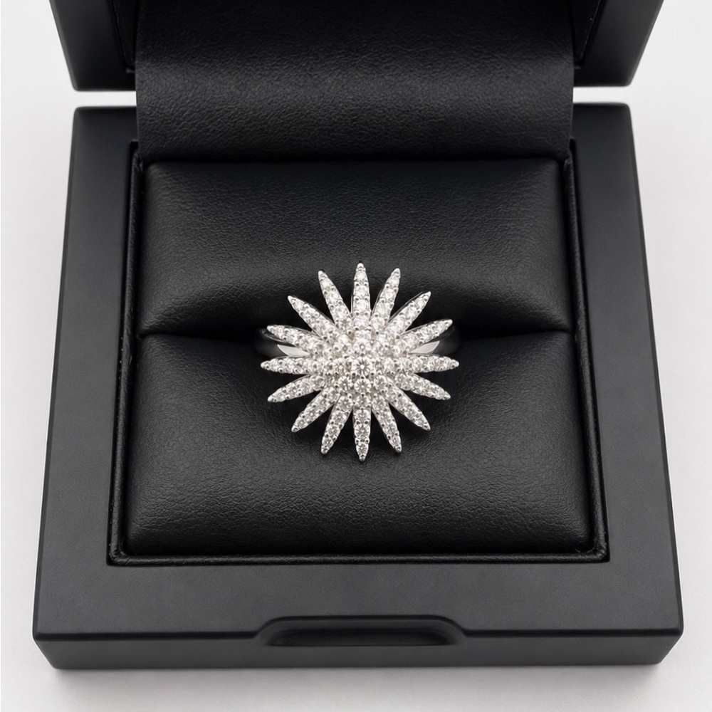 925 Sterling Silver Pavé MOISSANITE Starburst Cocktail Ring Size 7